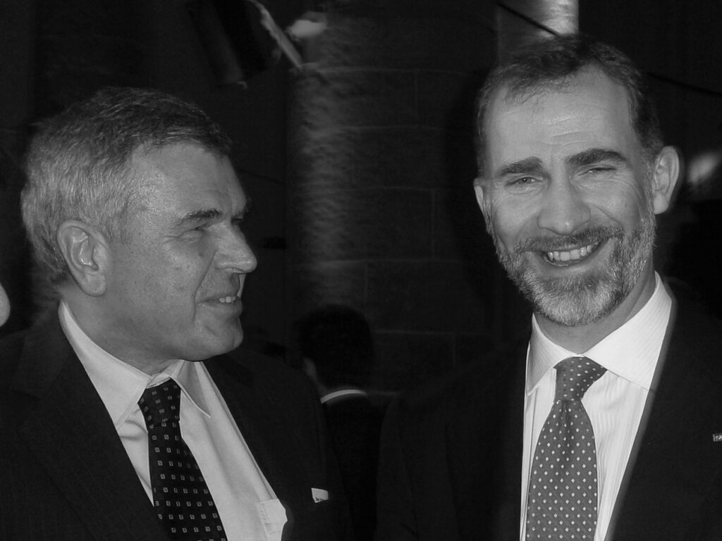 Óscar Puente tadelt König Felipe VI. wegen Handschlag mit Javier Negre in Cali