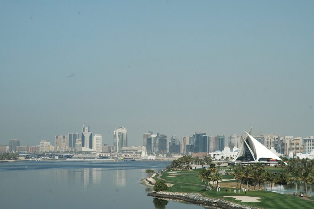 SODERCAN legt neue Internationalisierungsstipendien auf – Einsätze in Dubai, Dublin, Casablanca und Santiago de Chile
