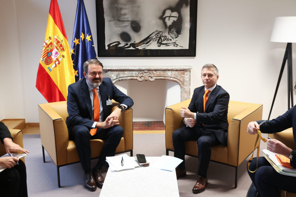 Regierung stellt Verlegung von rund 500 minderjährigen Mädchen aus Ceuta „in wenigen Wochen“ in Aussicht – Konzept liegt Ceuta noch nicht vor
